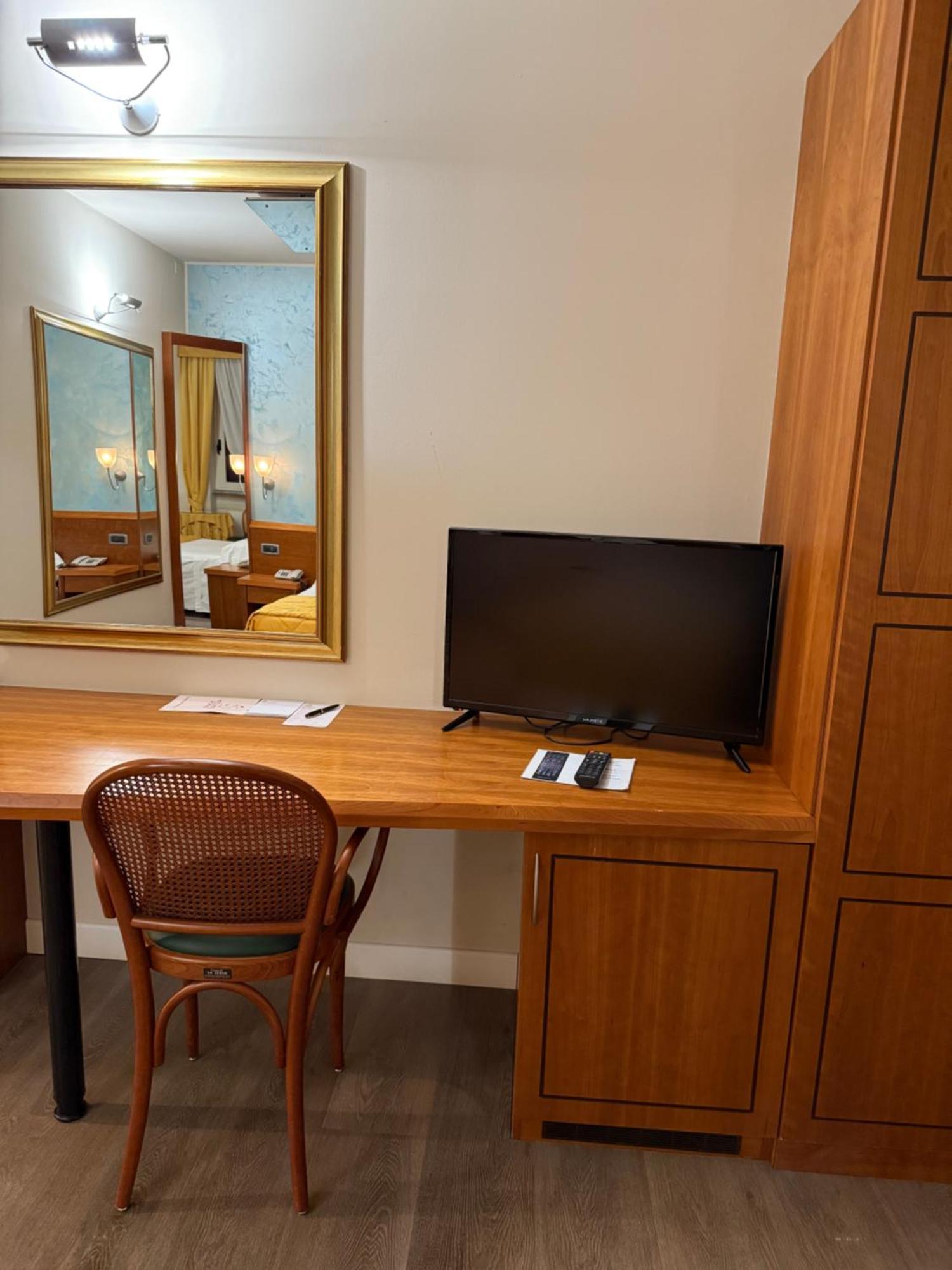 Hotel Motel Sporting Montodine Екстер'єр фото