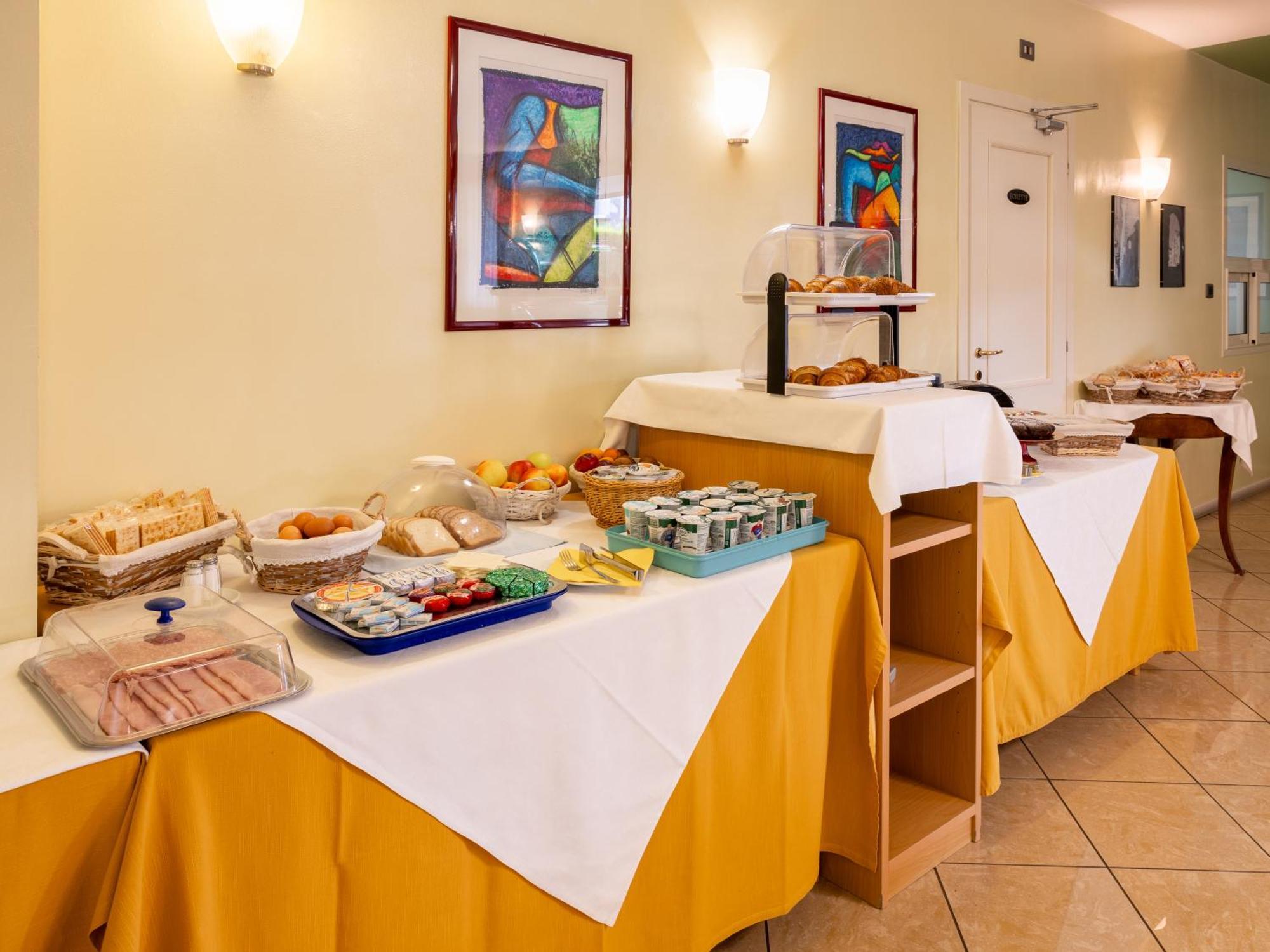 Hotel Motel Sporting Montodine Екстер'єр фото