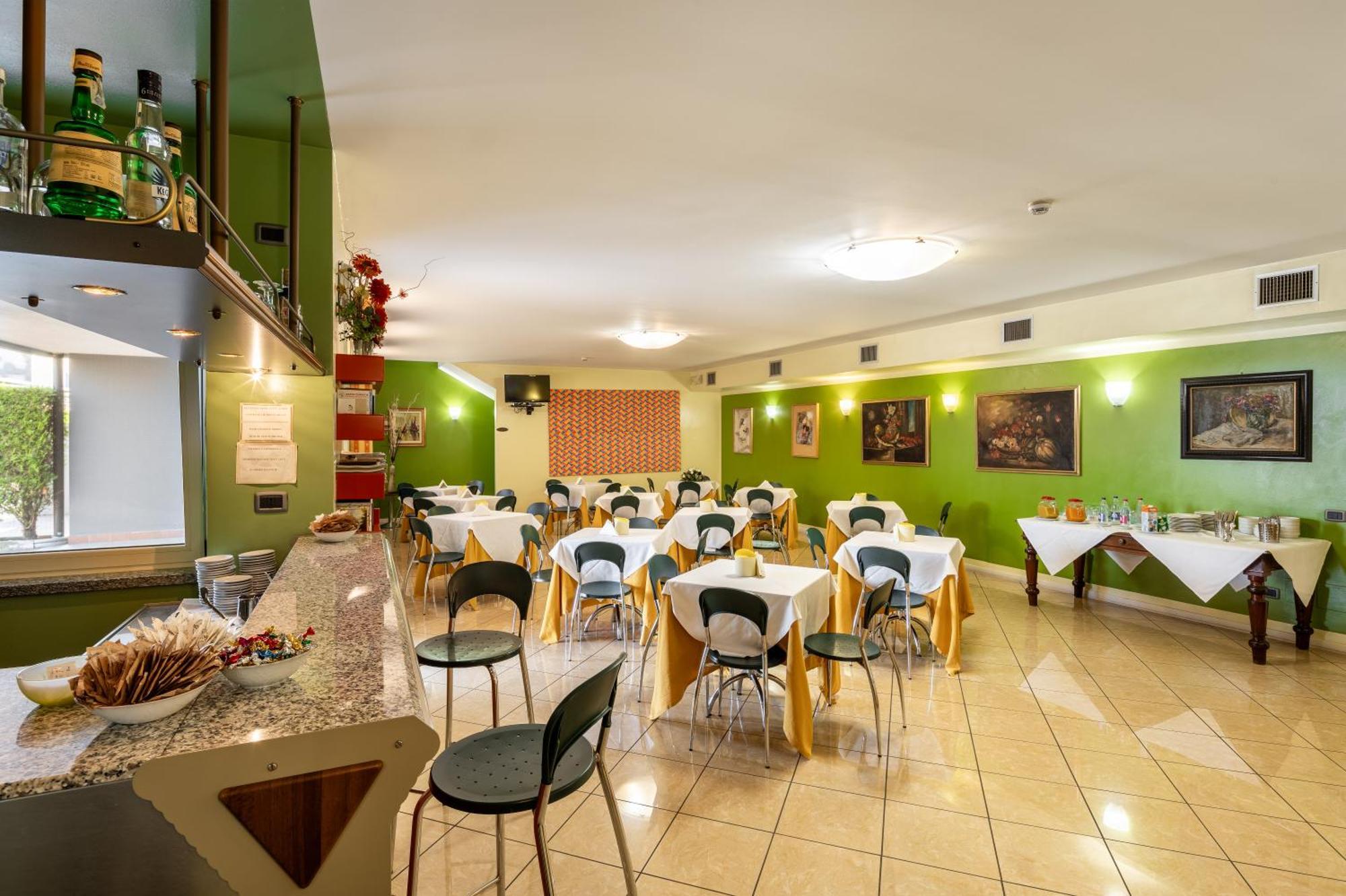 Hotel Motel Sporting Montodine Екстер'єр фото
